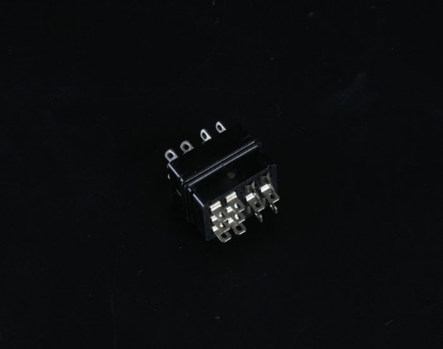 Custom contactor terminals